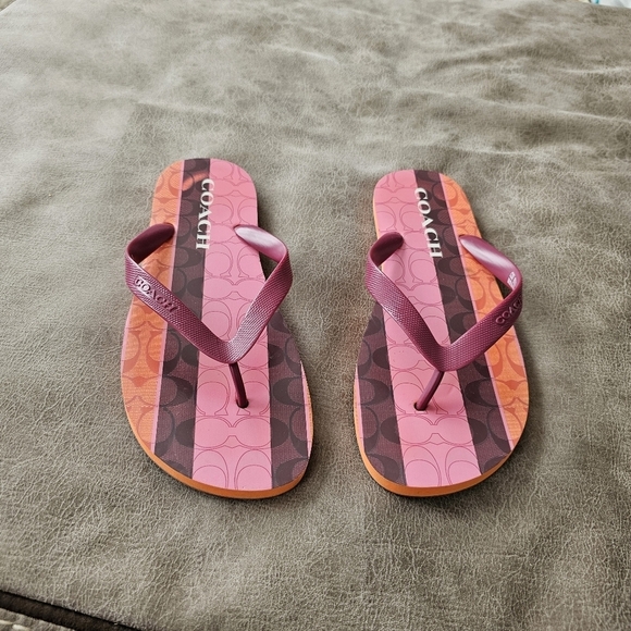 Coach Flip Flops - Picture 2 of 6